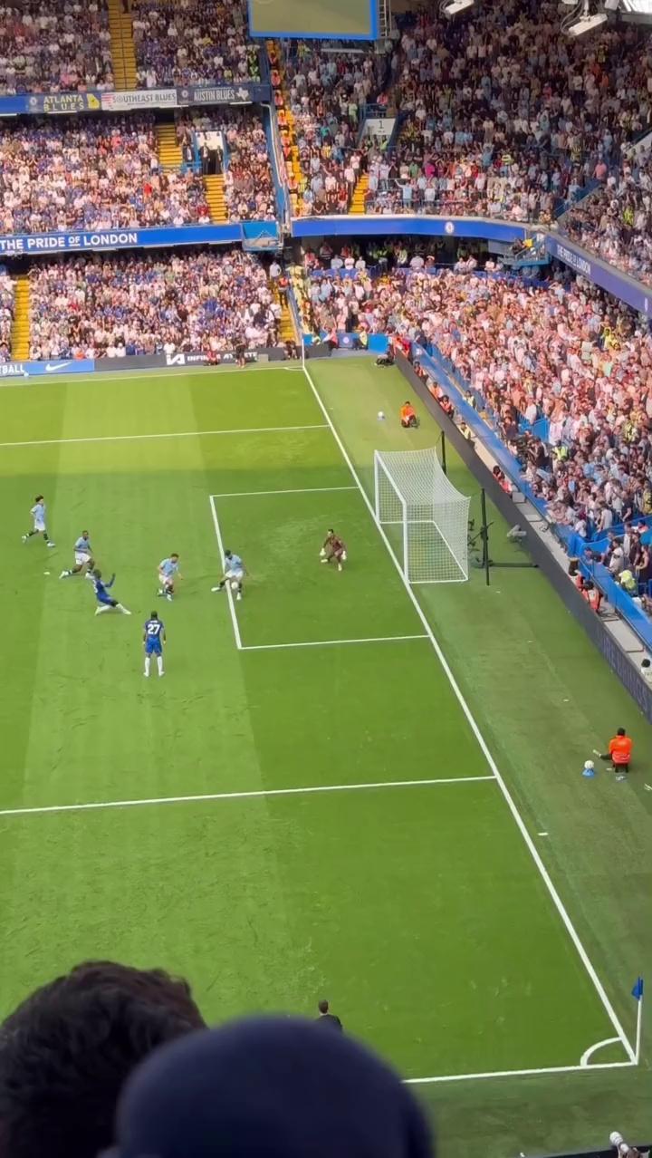 包含曼城逆转智利，恩昆库关键制胜的词条