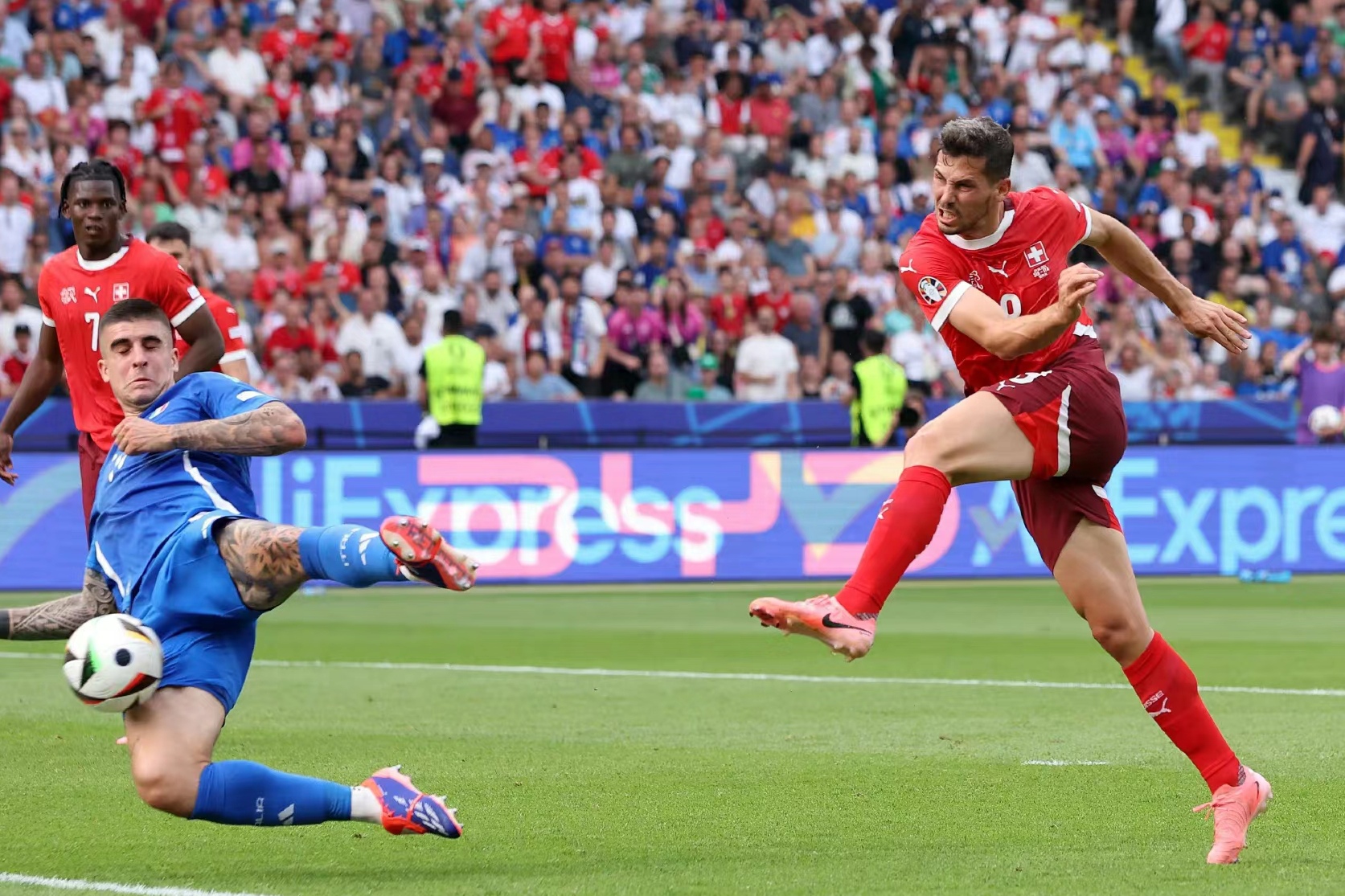 欧洲杯预选赛上的悬念揭晓精彩不断