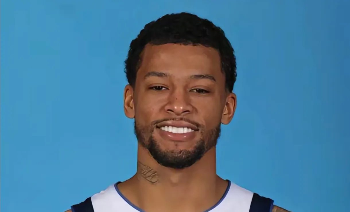 包含防守端失守，球队惨遭逆袭连续落败的词条