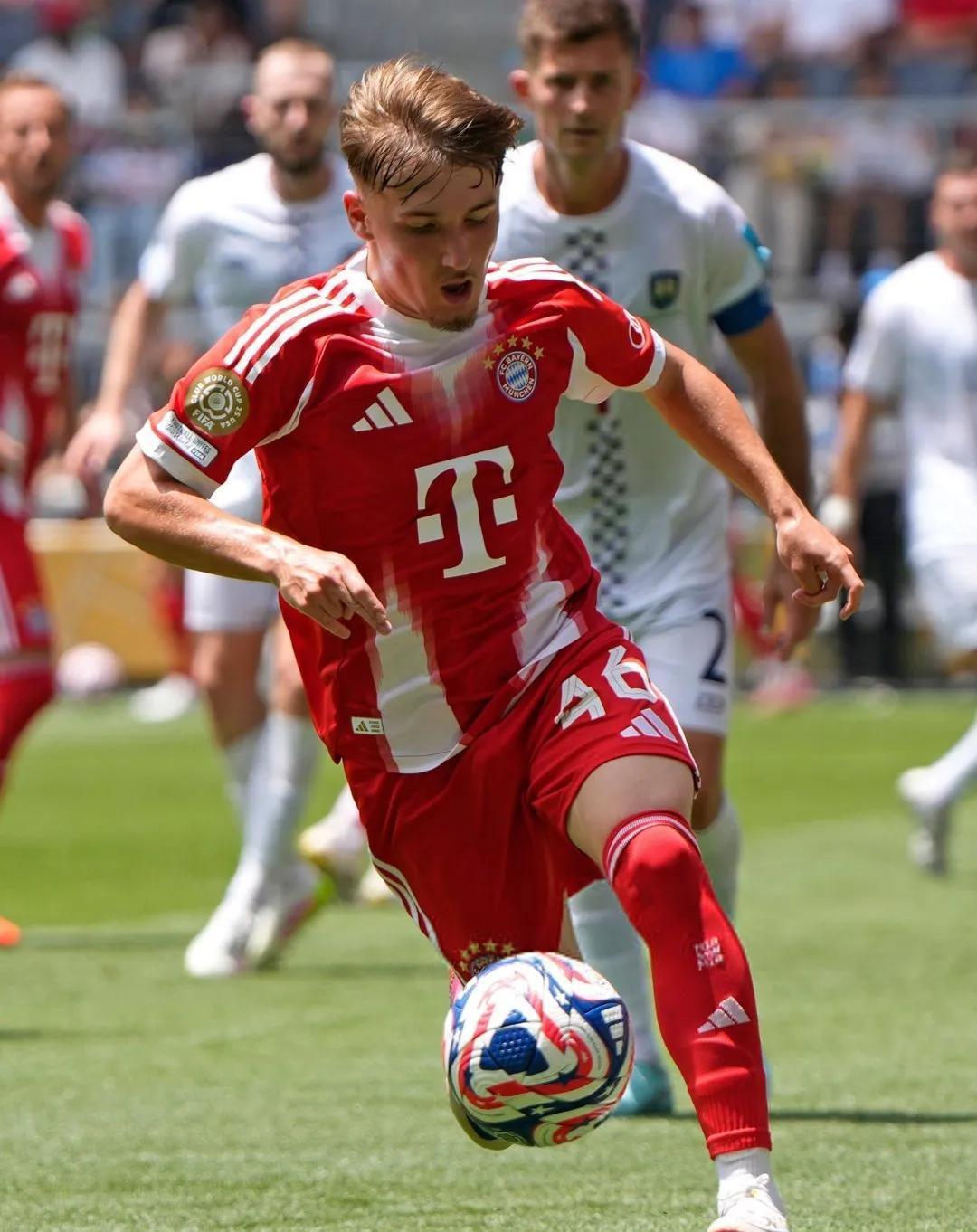 关于拜仁横扫波兰，科曼一己之力扛起全队的信息