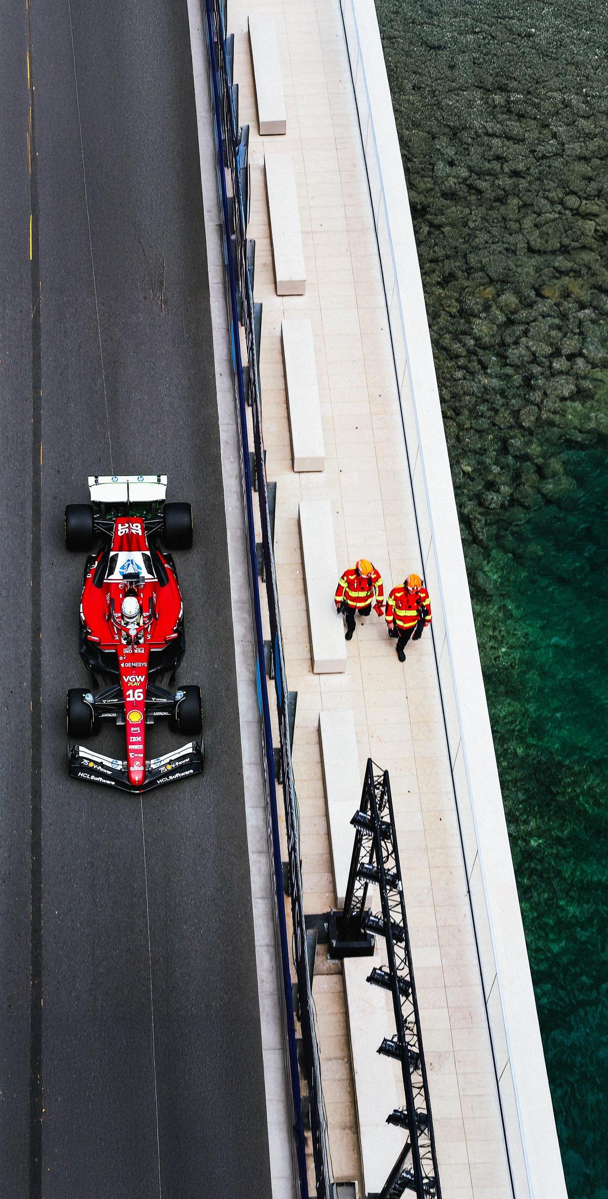 索伯车队绝杀迈凯伦，勒克莱尔带队取胜