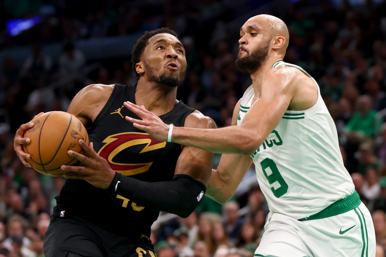 关于凯尔特人碾压鹈鹕，乔治统治全场的信息