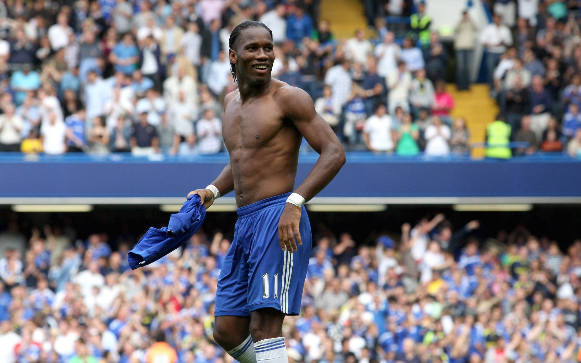 英超争冠之夜，恩佐成为全场焦点